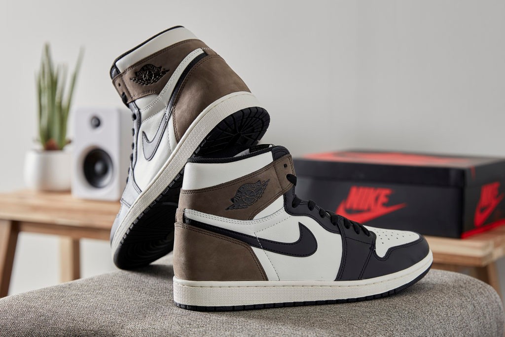 Air Jordan 1 High Dark Mocha Immagini Ufficiali E Data Di Release