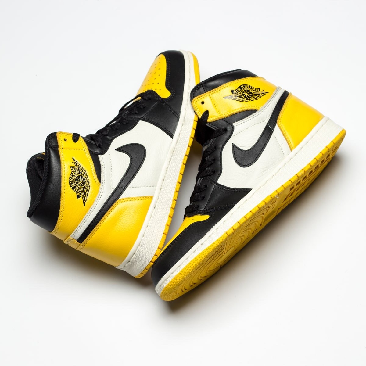 Air Jordan 1 High “Pollen” gialle