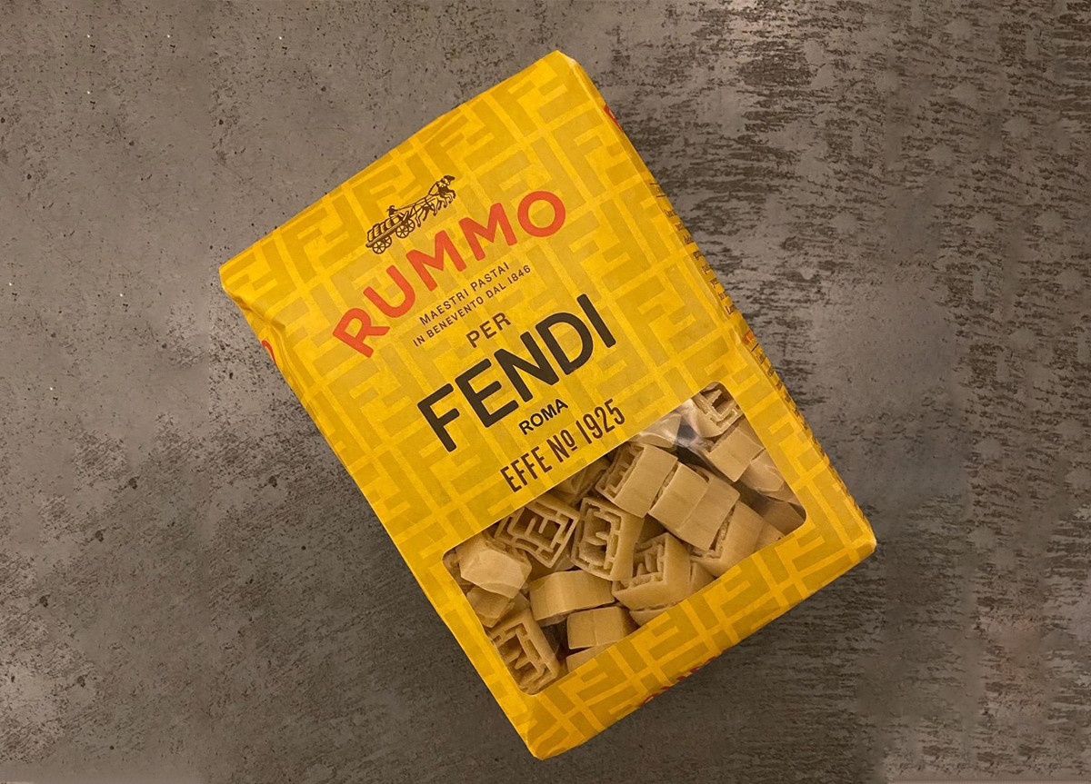 Da Fendi a Gucci, diamo uno sguardo agli inviti più curiosi degli ultimi anni SOLDOUTSERVICE