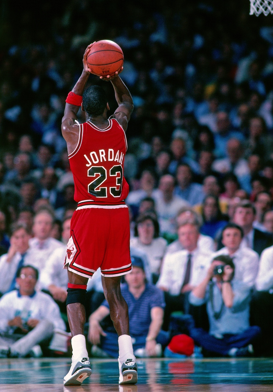 Michael-Jordan-Air-Jordan-1