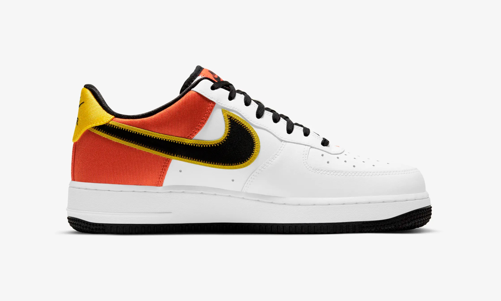 Nike Air Force 1 Low “Rayguns”: immagini ufficiali e release date