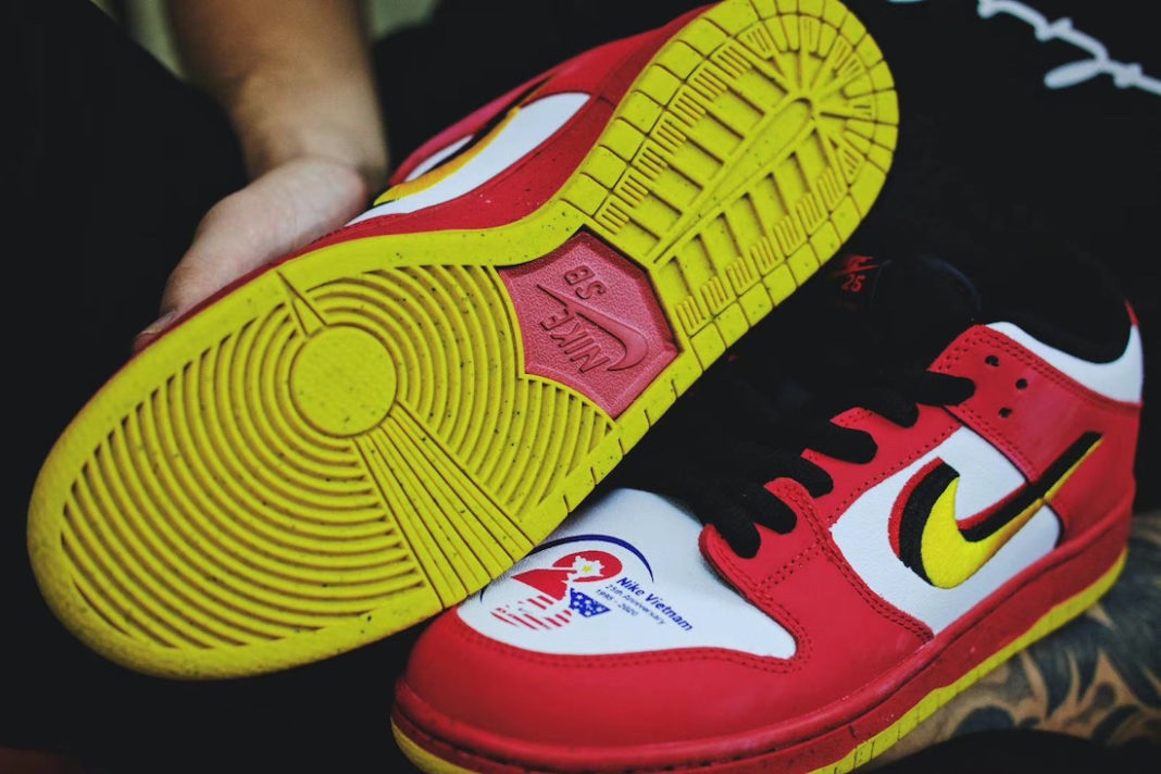 Nike SB Dunk Low “Vietnam 25th Anniversary”