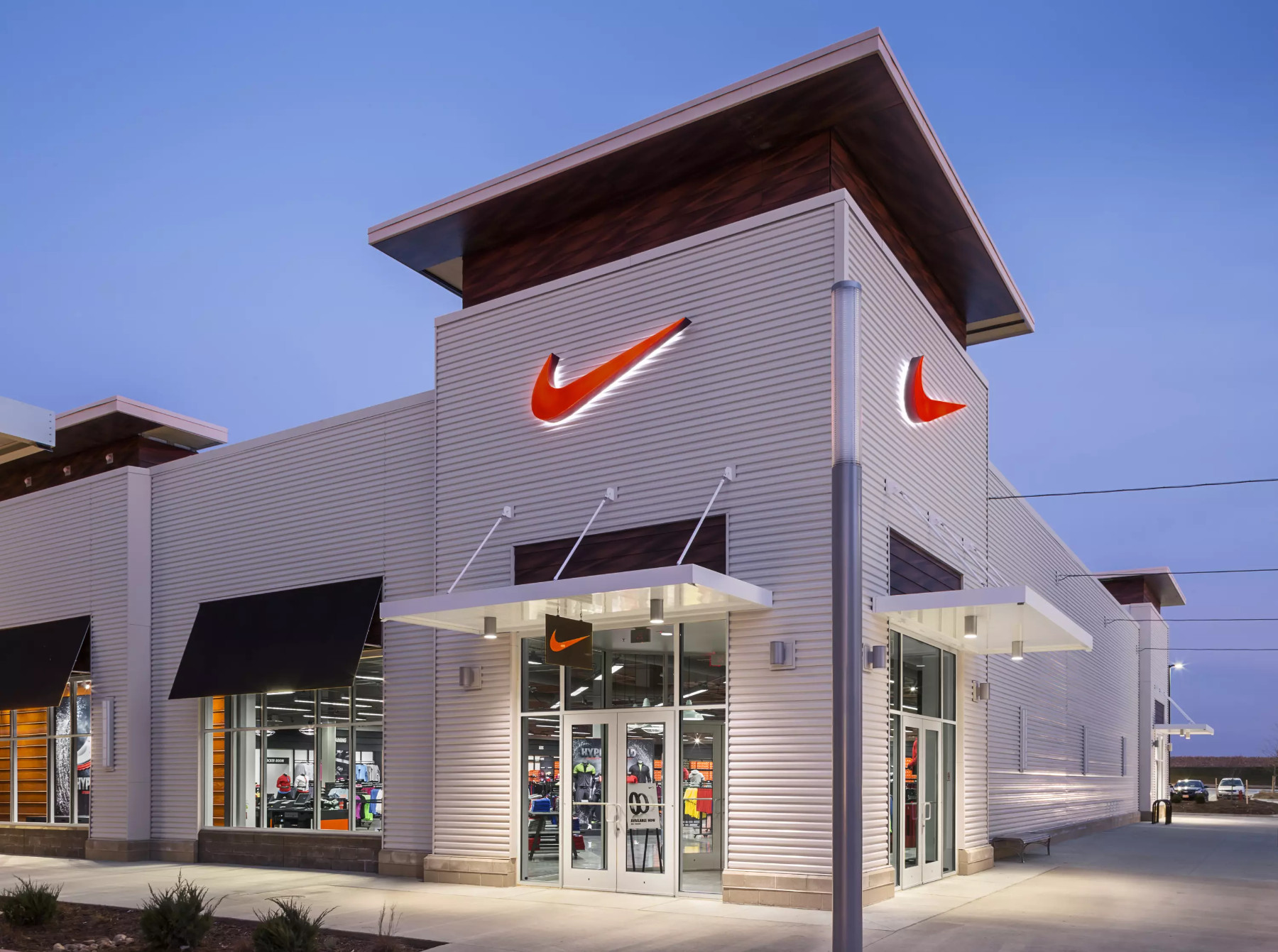 nike store in orange