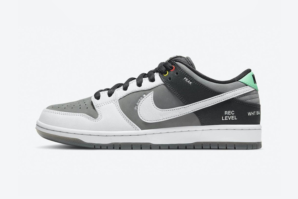 Nike SB Dunk Low “Camcorder” Nike SB Dunk Low “Camcorder”