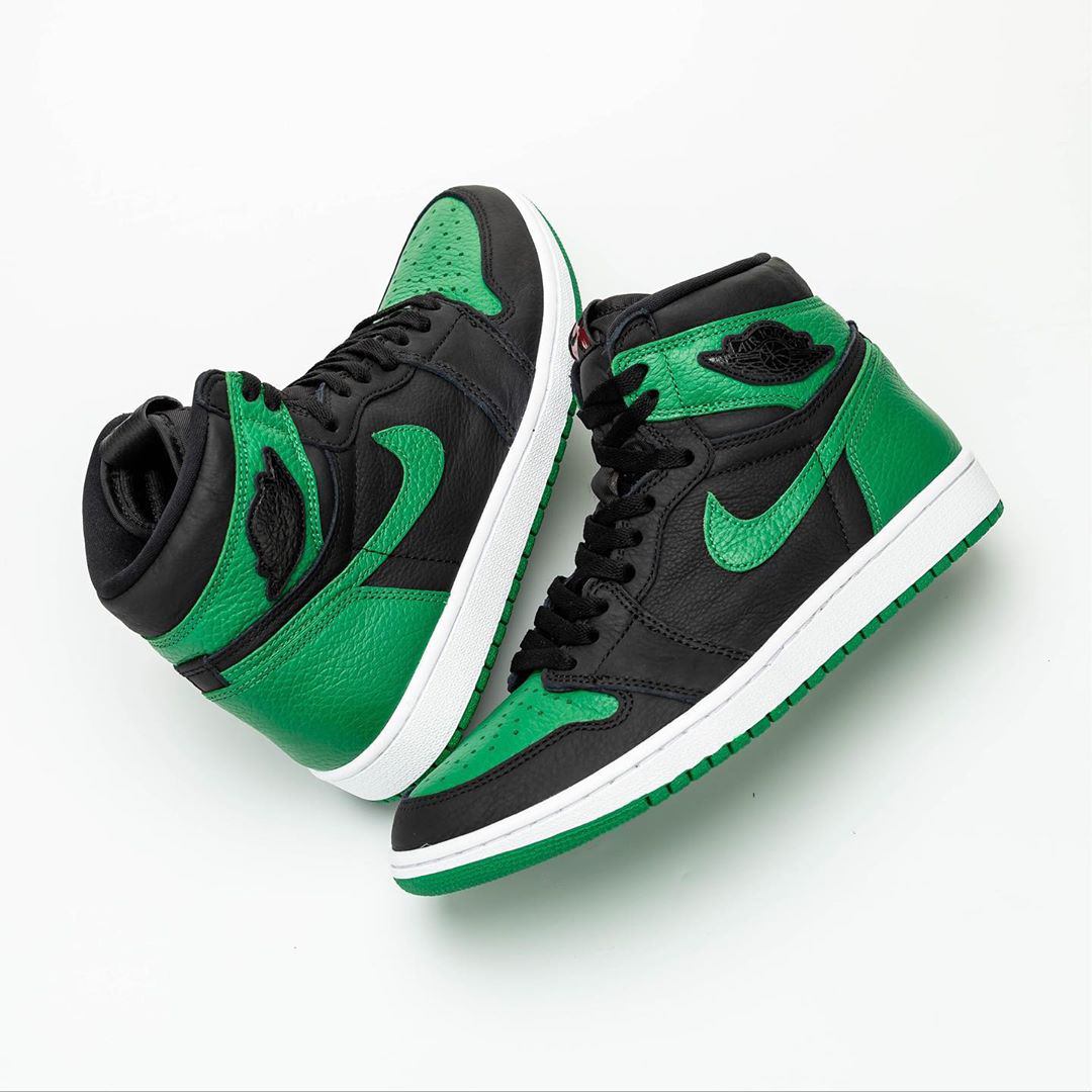 Air Jordan 1 “Pine Green”