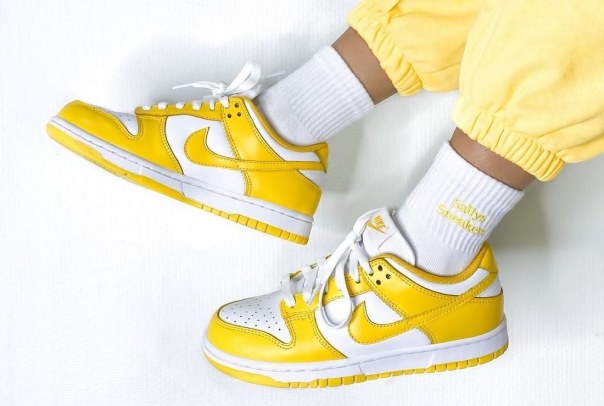 uno nike dunks