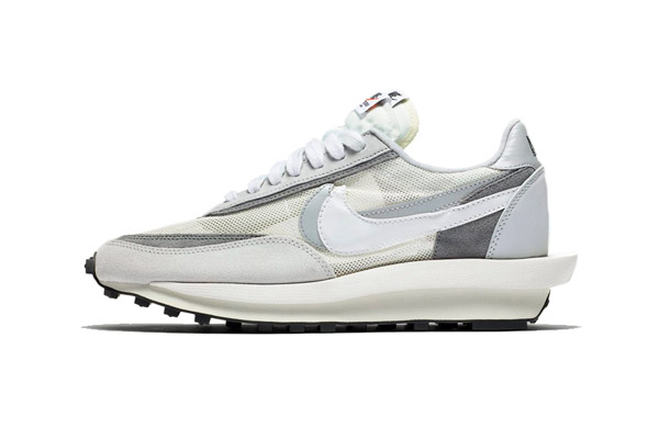 summit white nike sacai